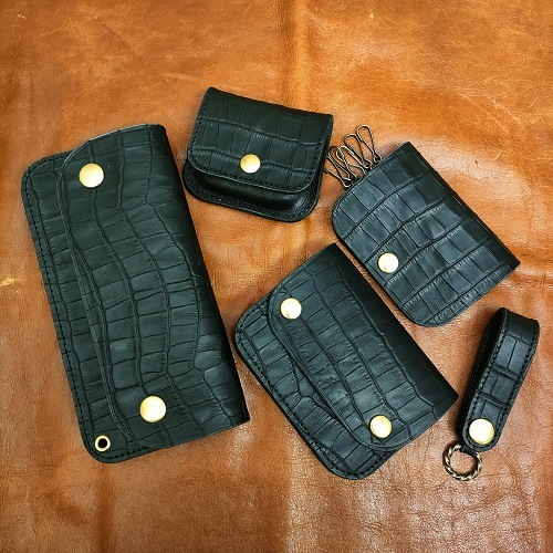 TRUCKER KEYHOLER CROCODILE