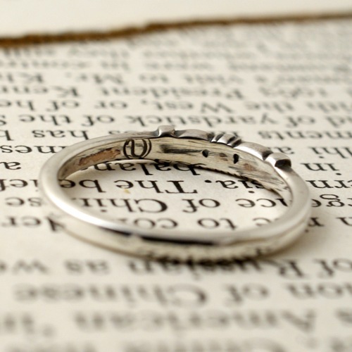 CLADDAGH RING-SILVER CZ