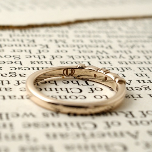 CLADDAGH RING-GOLD CZ