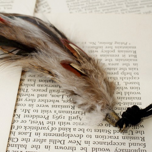 GARDEN OF EDEN FEATHER NECKLACE