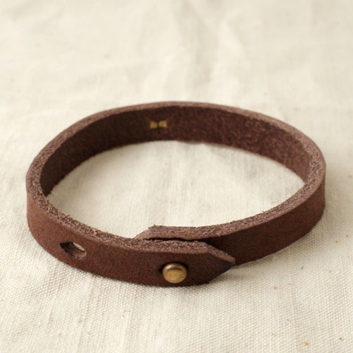 LETHER SMILE BRACELET DB