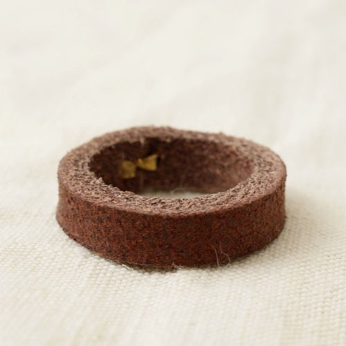 LETHER SMILE RING DB