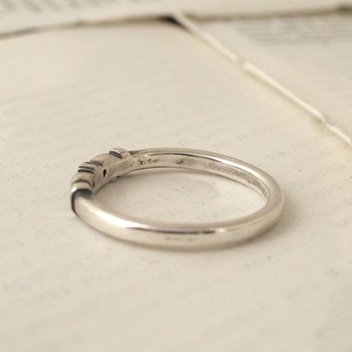 CLADDAGH RING-SILVER