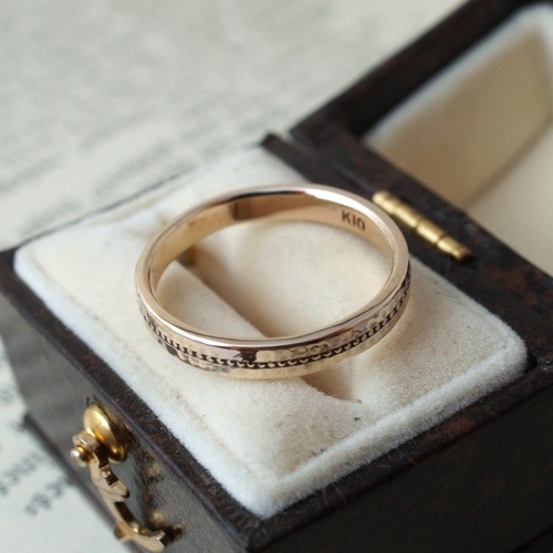 MILGRAIN GOLD RING