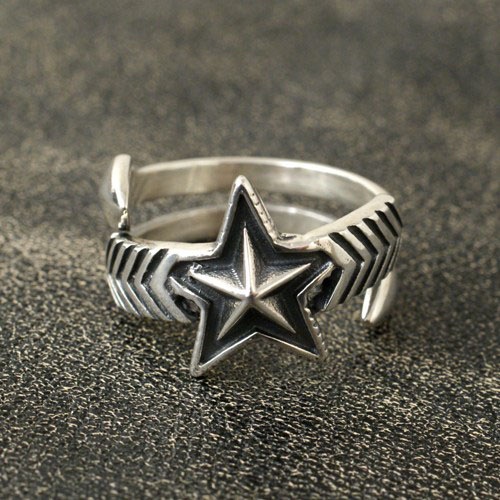 W-LARGE ARROW LARGE STAR FREE RING