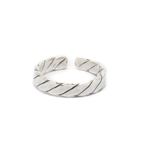 【SALE／55%OFF】 NEJIRI ＆SQUARE RING の販売【CHARCOAL*GREEN】公式オンライン アクセサリー