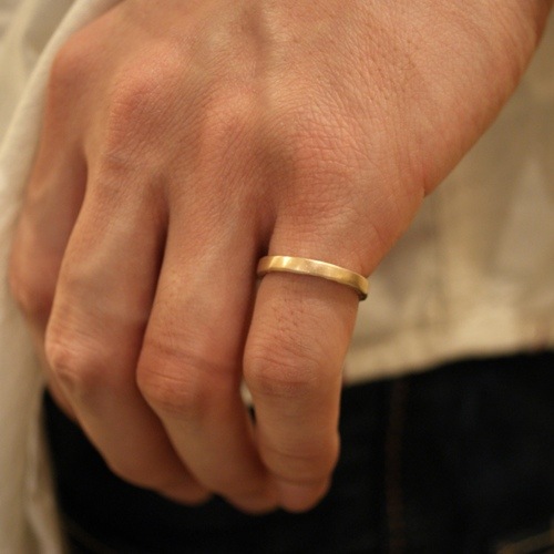 FLAT 10K SLENDER RING