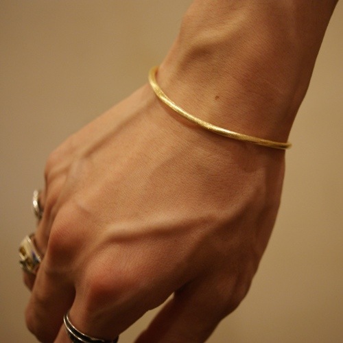 SIMPLE MAT GOLD BRACELET