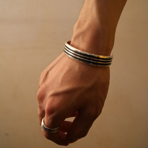 LINE BRACELETƣ򤵤Kis-My-Ft2ƣë夵