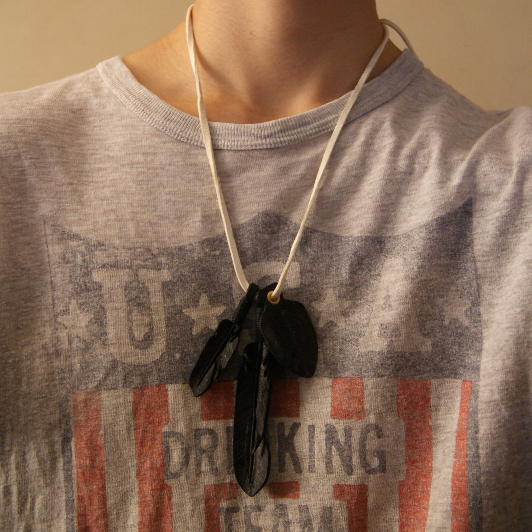 White Lace&Black Feather Necklace