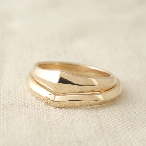 HUG RING L 10K