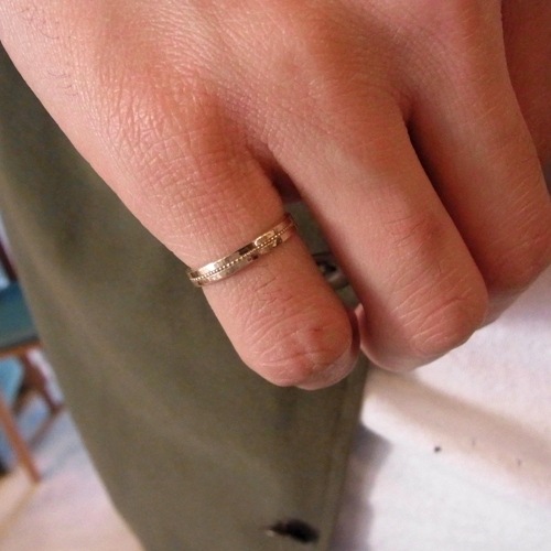 MILGRAIN GOLD RING