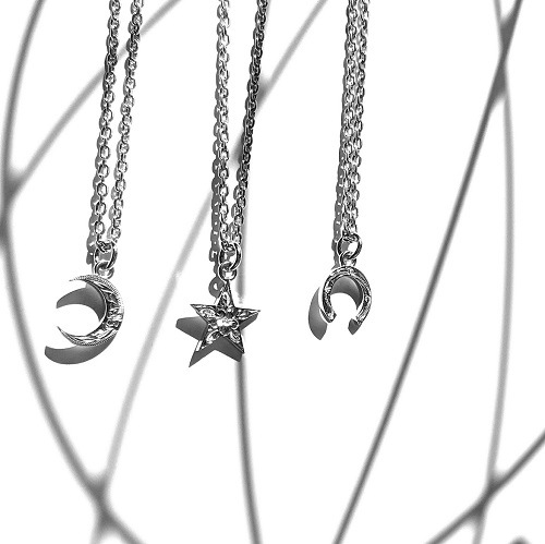 HAWAIIAN JEWELRY MOON NECKLACE
