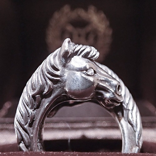 TWOFACE HORSE RING