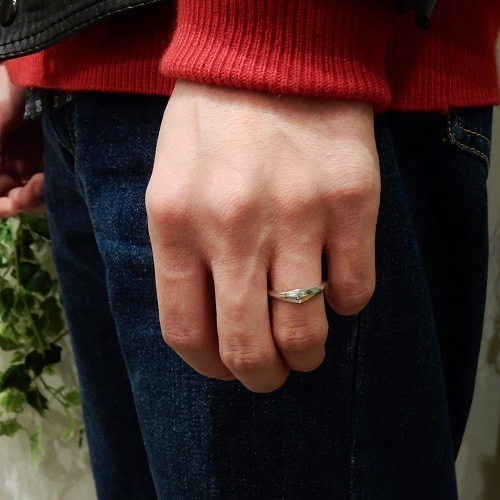 HUG RING L DIA