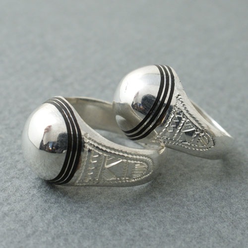 ROUND COLLEGE RING