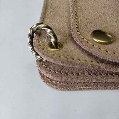 SHORT TRUCKER WALLET SPLIT NATURAL.��