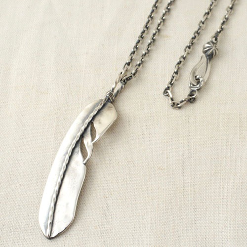 FEATHER NECKLACE XL
