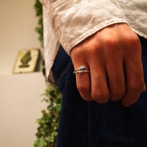 ARROW RING