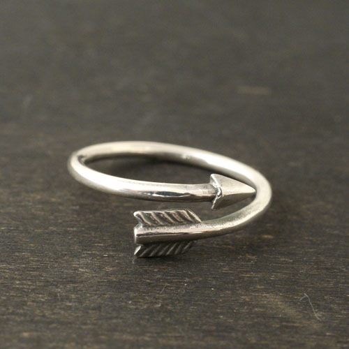 ARROW RING