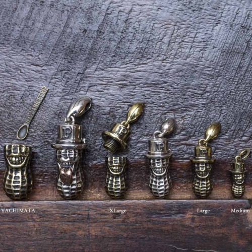 XLARGE PEANUTS/Brass