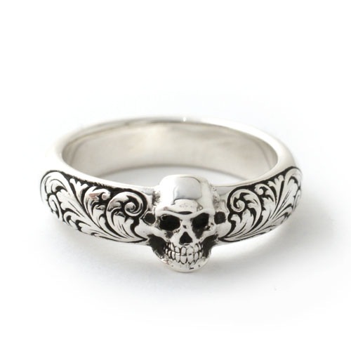 TINY SKULL RING ENGRAVED