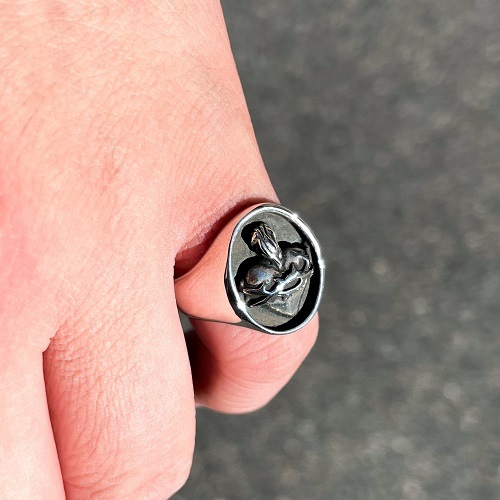 TINY SCARED HEART RING