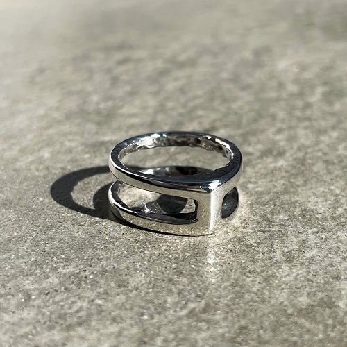 ��ͥ���˷��ʤ������ѥ�ǥ� ARMOR RING-SILVER