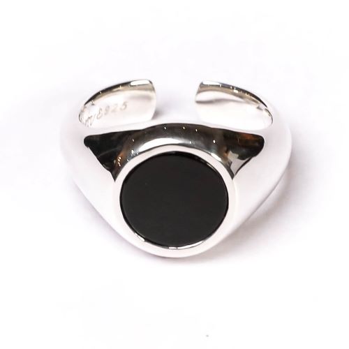ONYX RING SIGNET FLAT ROUND SMALL