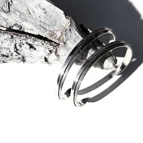 FEATHER BRACELET / SILVER
