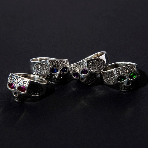 JIM SKULL ENGRAVED-SE-SAPPHIRE-