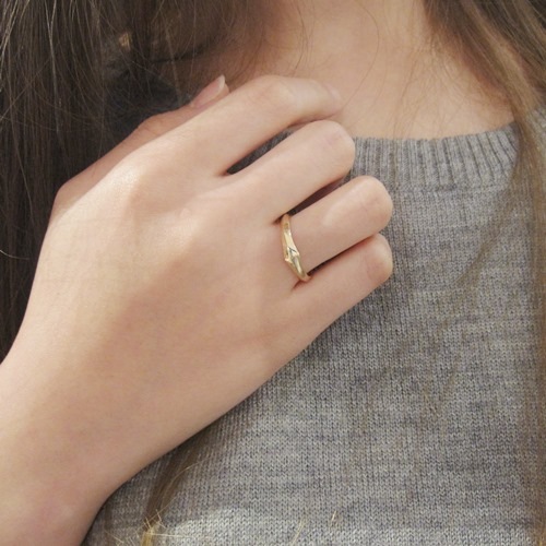HUG RING L 10K