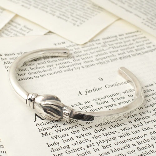 HAND BRACELET