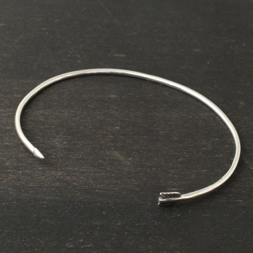 ARROW BRACELET