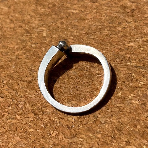 TUAREG SILVER JEWELRY BALL END RING