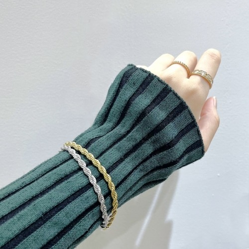 mollive STAINLESS STEEL ROPE CHAIN BRACELET.