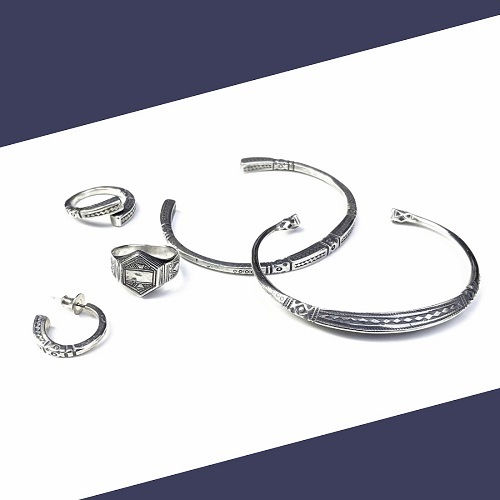 �ǲ��LOVE SONG�˥��Ρ��ޥ���湯�󤵤����ѥ�ǥ� TUAREG SILVER BRACELET��LARGE