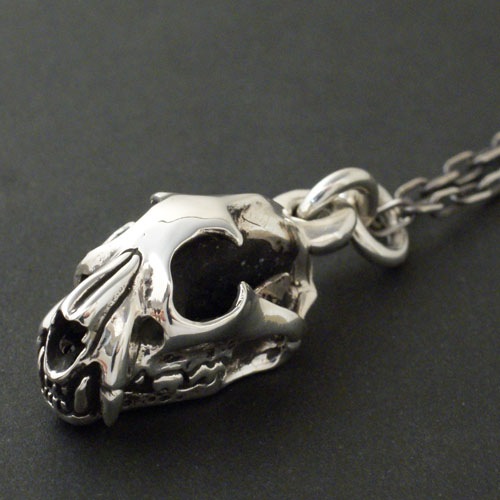 WOLFSKULL CHARM-silver