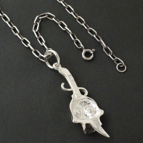 SKULL DAGGER NECKLACE