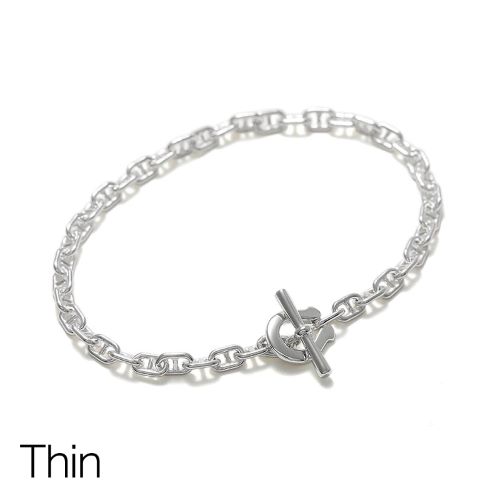 B.R.CHANNELҲ Thin Horseshoe Toggle Bracelet - Anchor