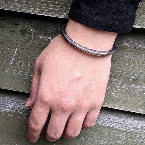 CONCEPT BANGLE BRACELET (SIDE STAMPS)��Kis-My-Ft2 �̻������������ѥ�ǥ롣