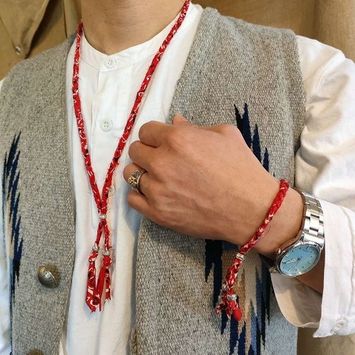 ����ˡ���WEST�����Ŀ�͵�������ѥ����ƥࡣ��ATEASE BANDANA NECKLACE MESH