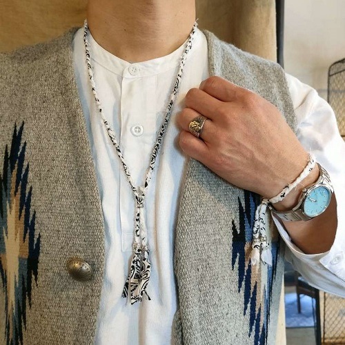 ����ˡ���WEST�����Ŀ�͵�������ѥ����ƥࡣ��ATEASE BANDANA NECKLACE MESH