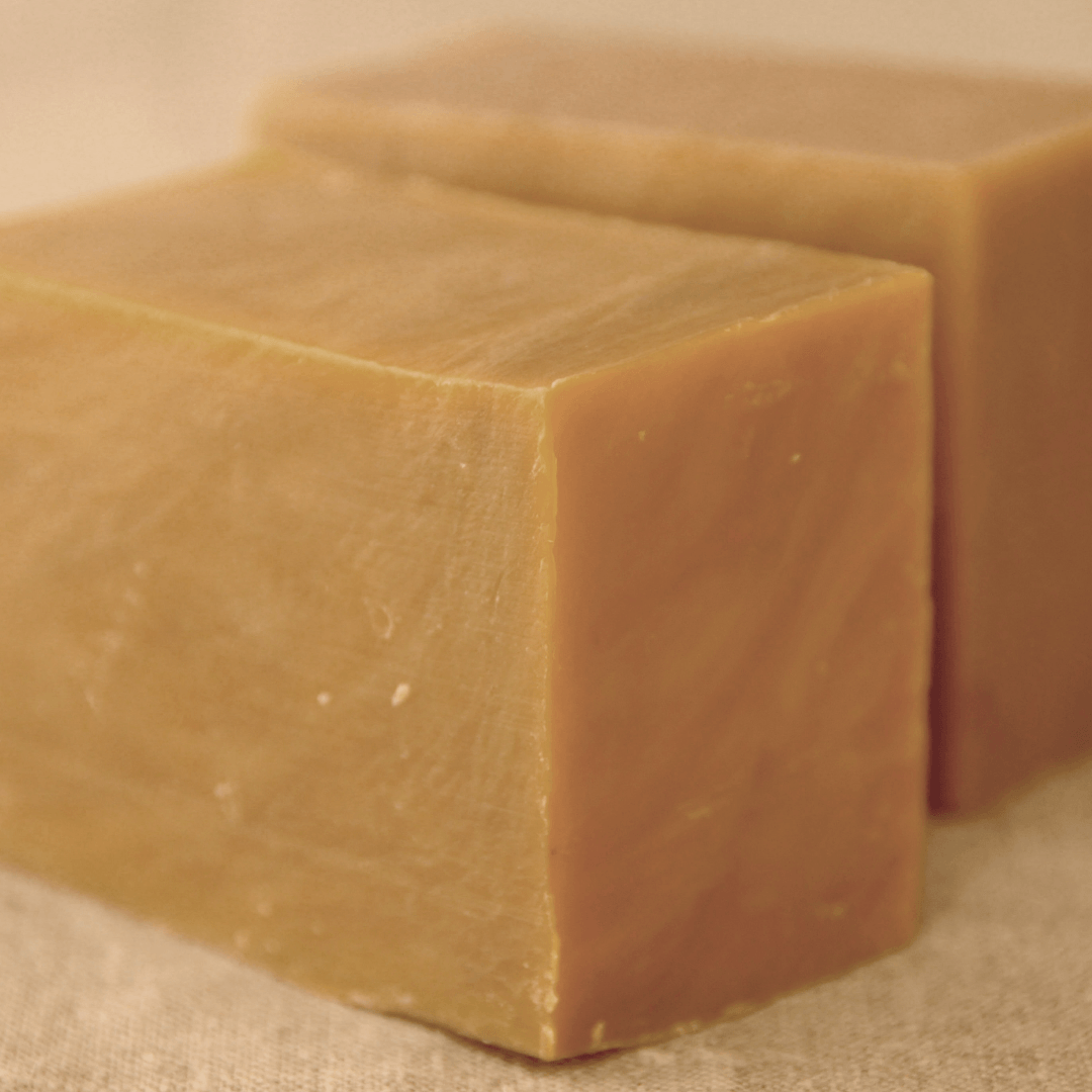 カリス ナチュラルソープ工房 米ぬか石鹸 140g [釜炊き製法]