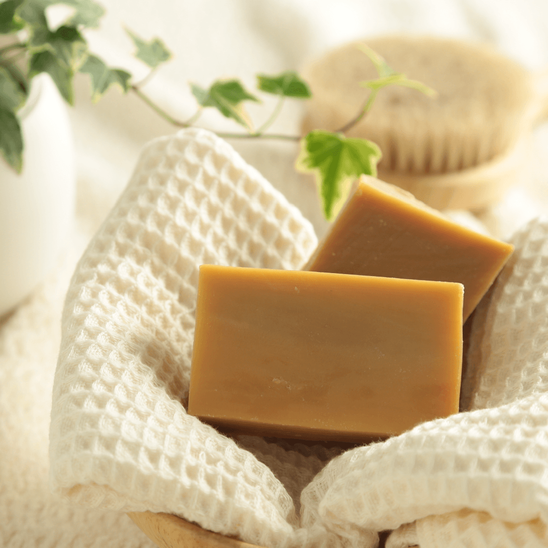 カリス ナチュラルソープ工房 赤ちゃんにつかいたいやさしい石鹸 90g [釜炊き製法]