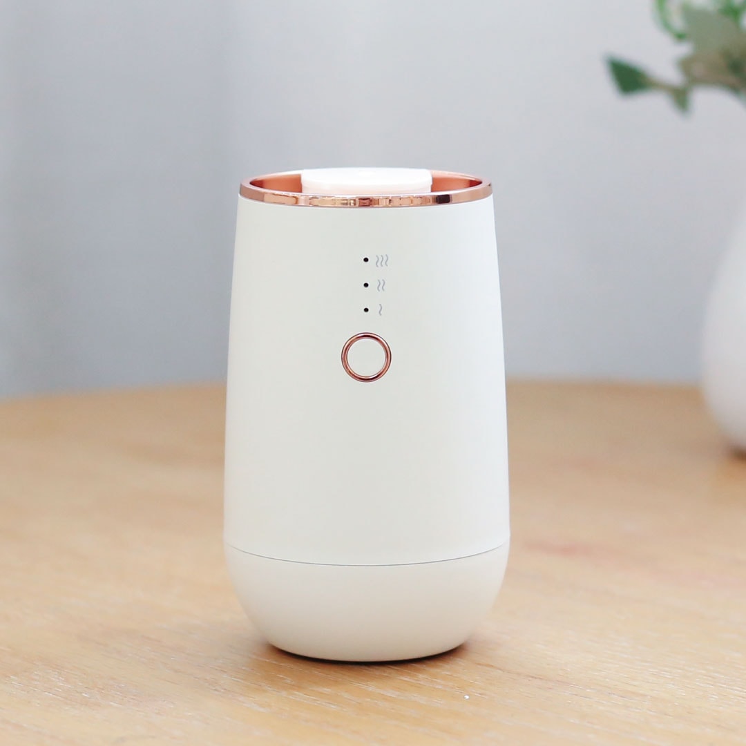 アロマブリーズ Cute (キュート) ローズゴールド 充電式 | カリス成城
