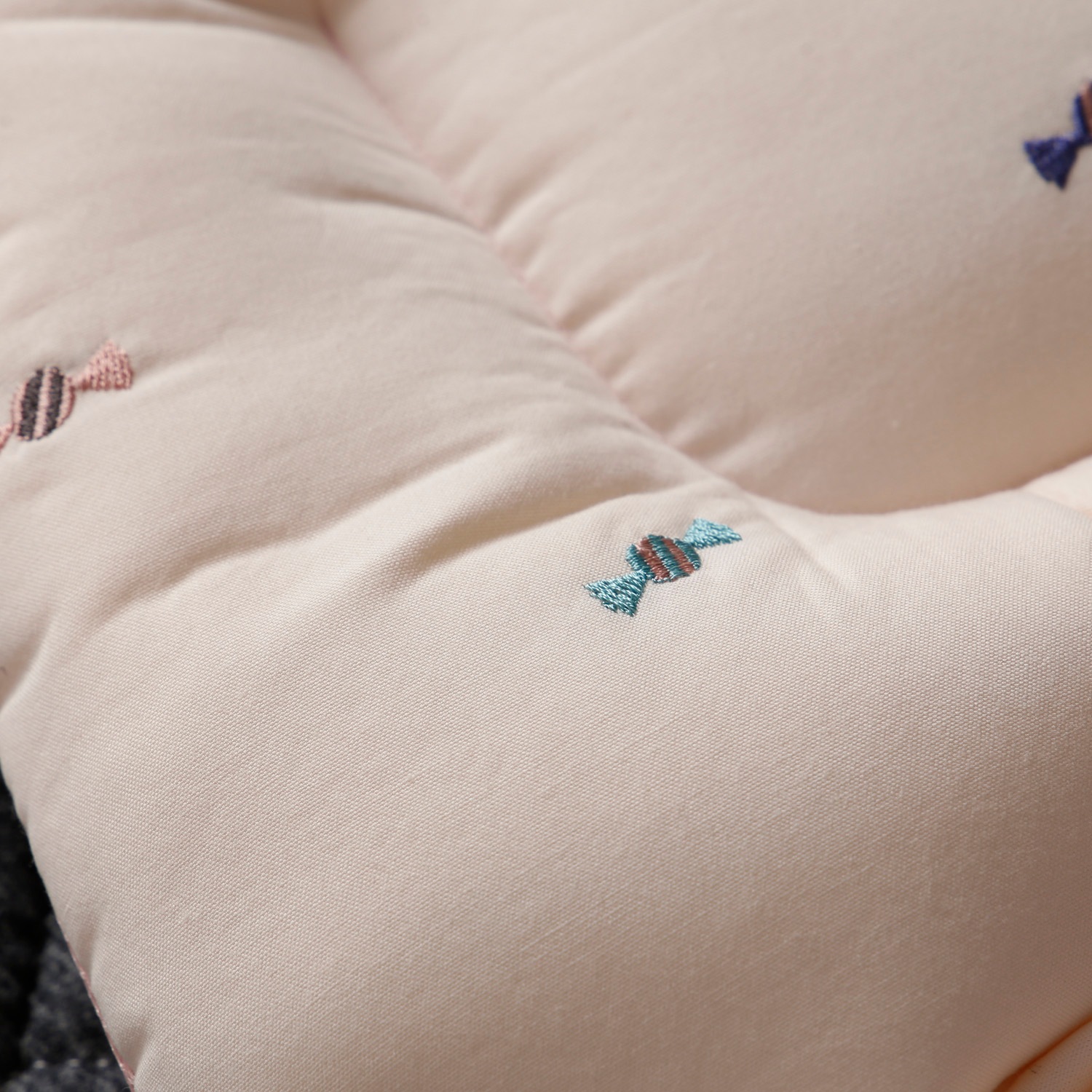 Premium Line / Embroide Candy - Pink