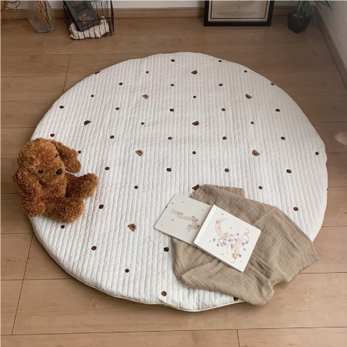 Round rugmat Embroide Bear