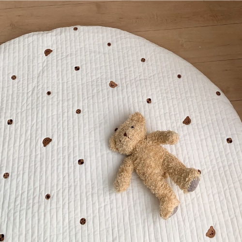 Round rugmat Embroide Bear
