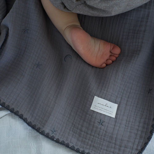 6layer Gauze Blanket_embroide starmoon/1400*850ｍｍ